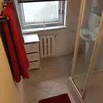 Δωμάτια σε οικογενειακή κατοικία Grafit